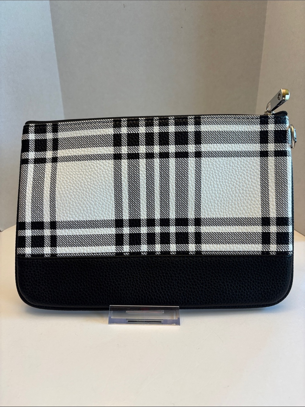 Jewell by Thirty one Plaid Zip Pouch Clutch NWOT 9.5” x 7”
